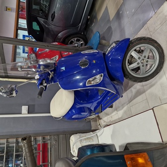 Piaggio Vespa Lx 50 4t Nivea Ed.