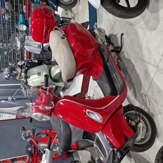 Piaggio Vespa Lx 150